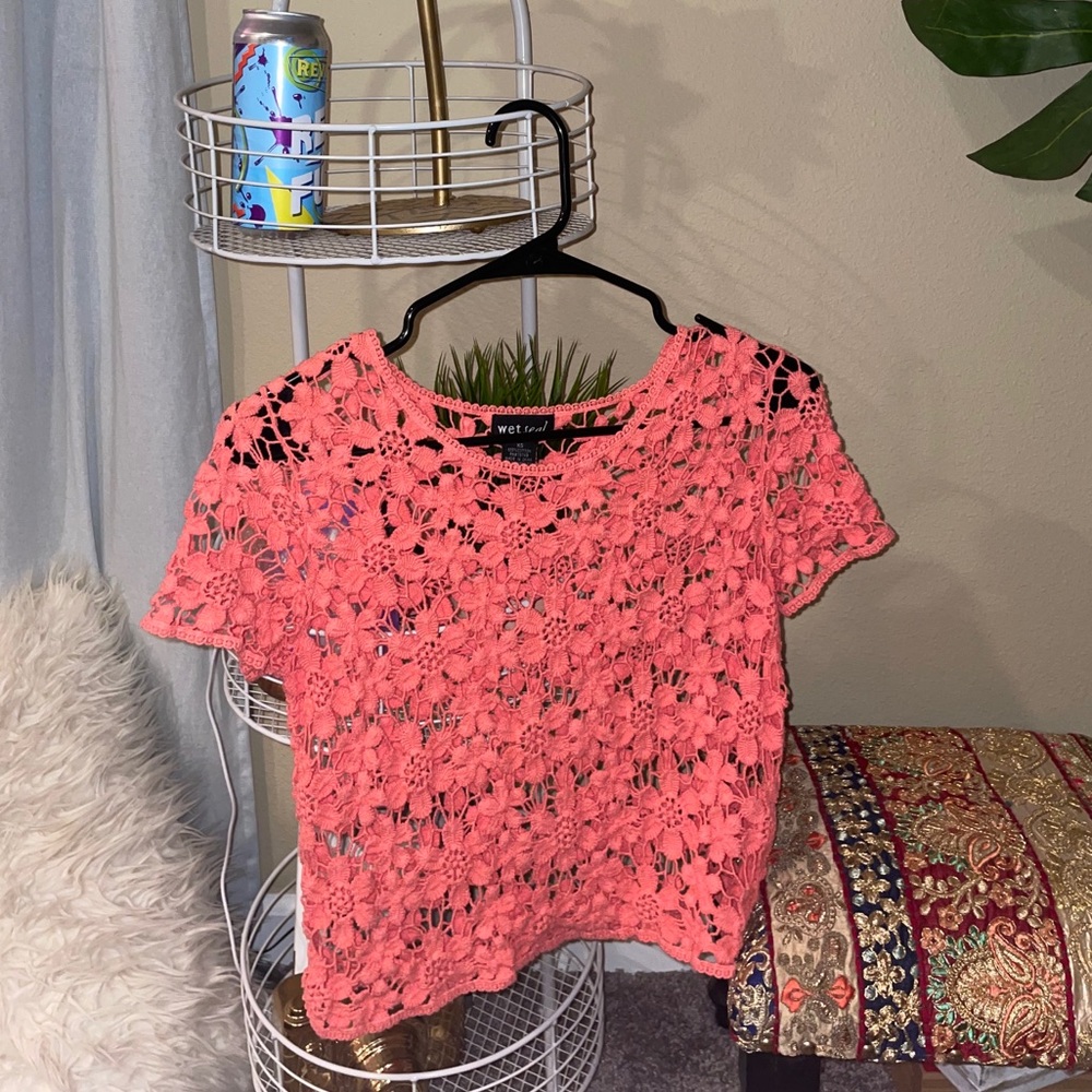 Wet Seal lacy top XS